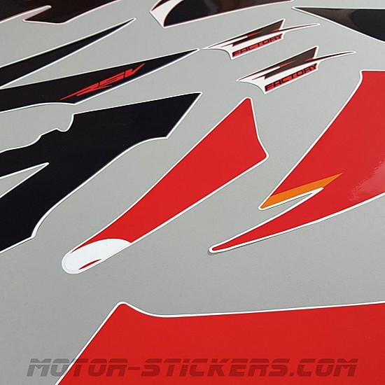 Aprilia RSV 1000R 2005