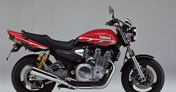Yamaha 1300 xjr hot sale 2000